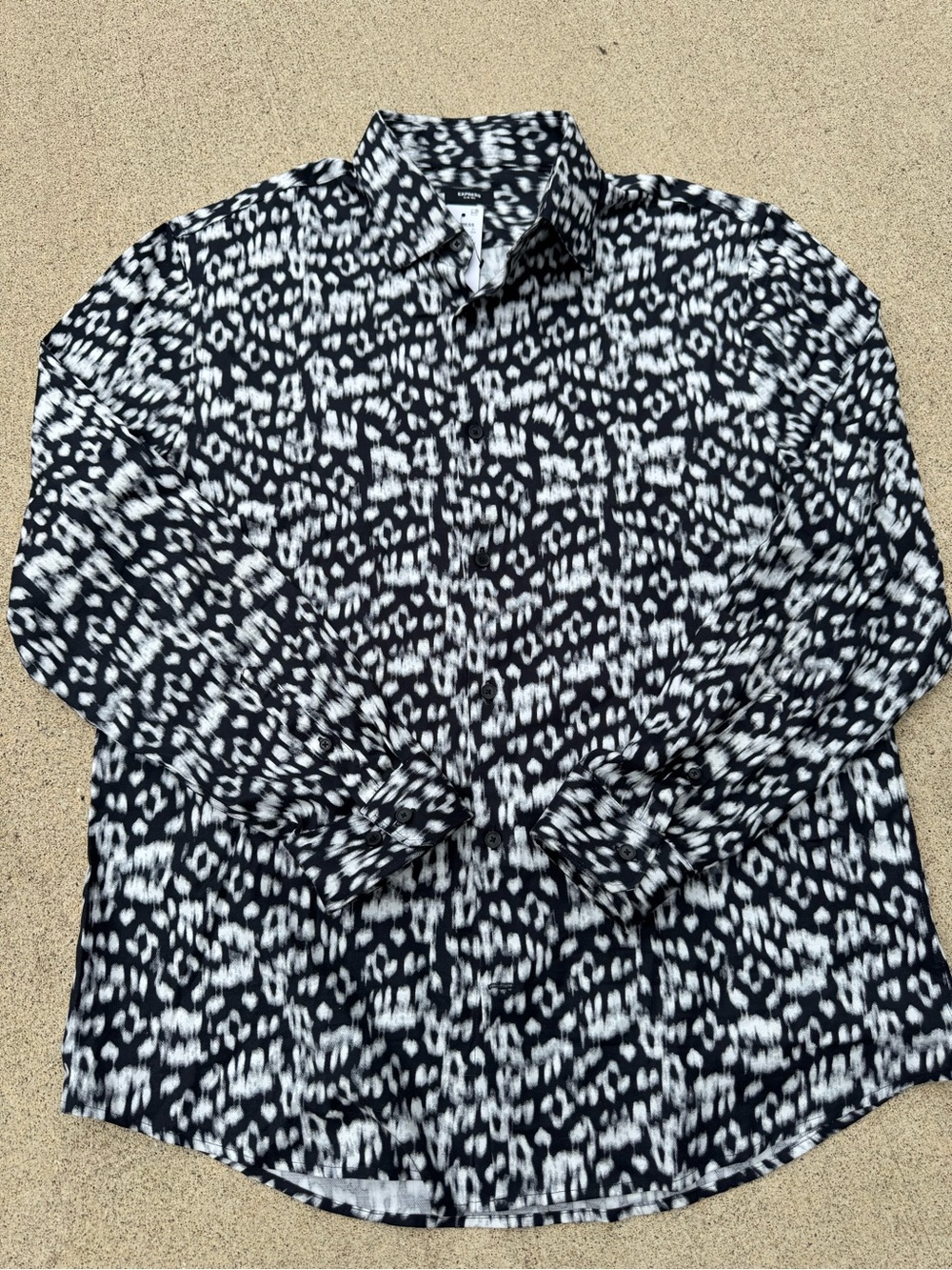 Express Men 1MX Slim Fit Animal Print Shirt — Size L — NWT